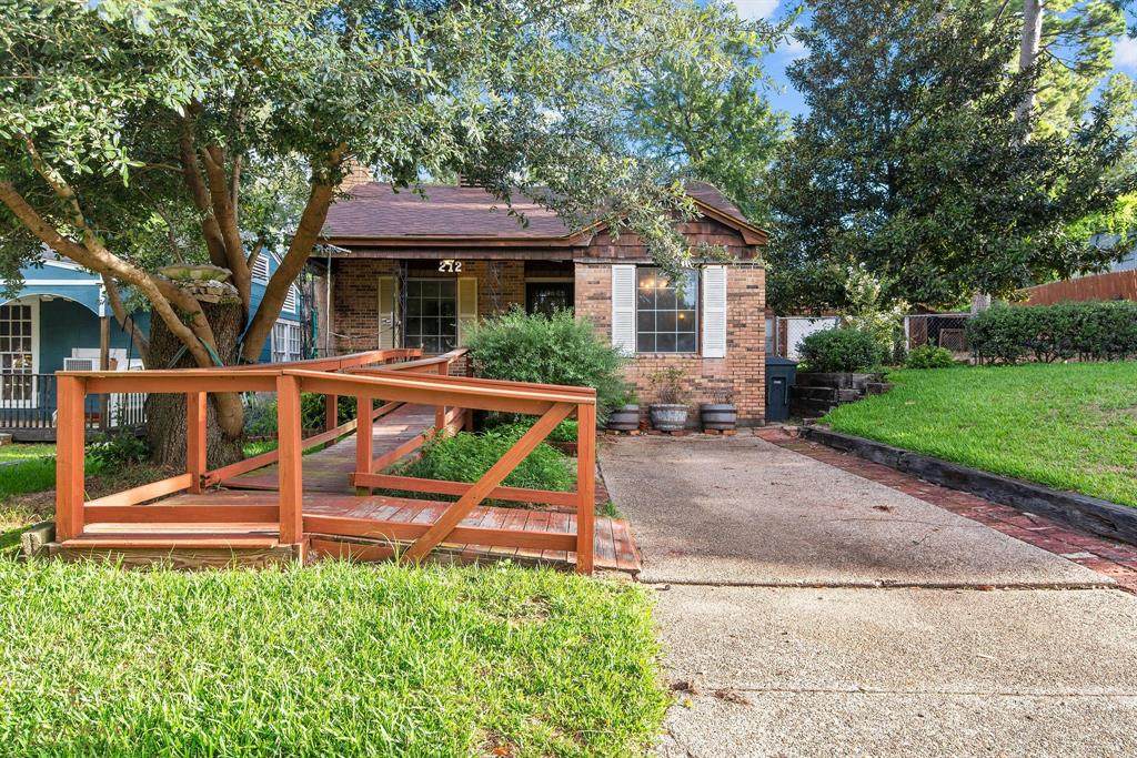 212 Rutherford Street - Photo 1