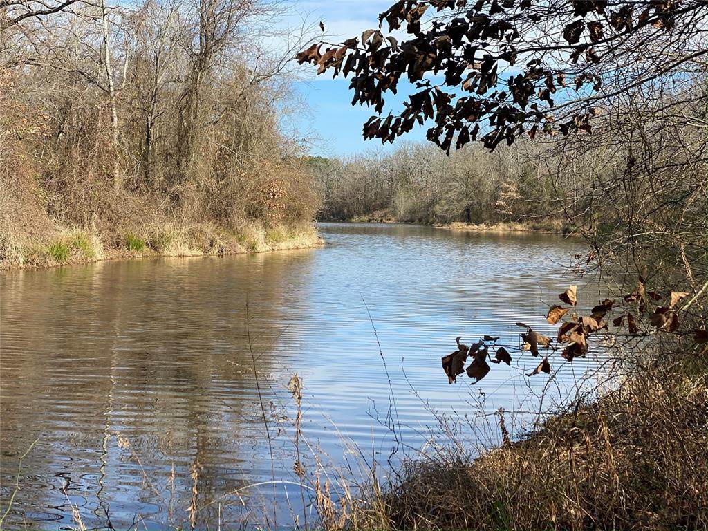 5570 State Highway 182 - Photo 1