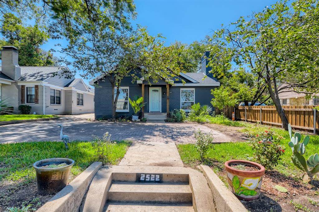 2522 Jefferson Boulevard - Photo 1