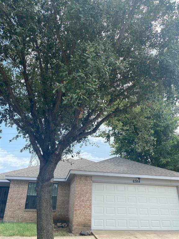 6744 Shadow Creek Drive - Photo 1