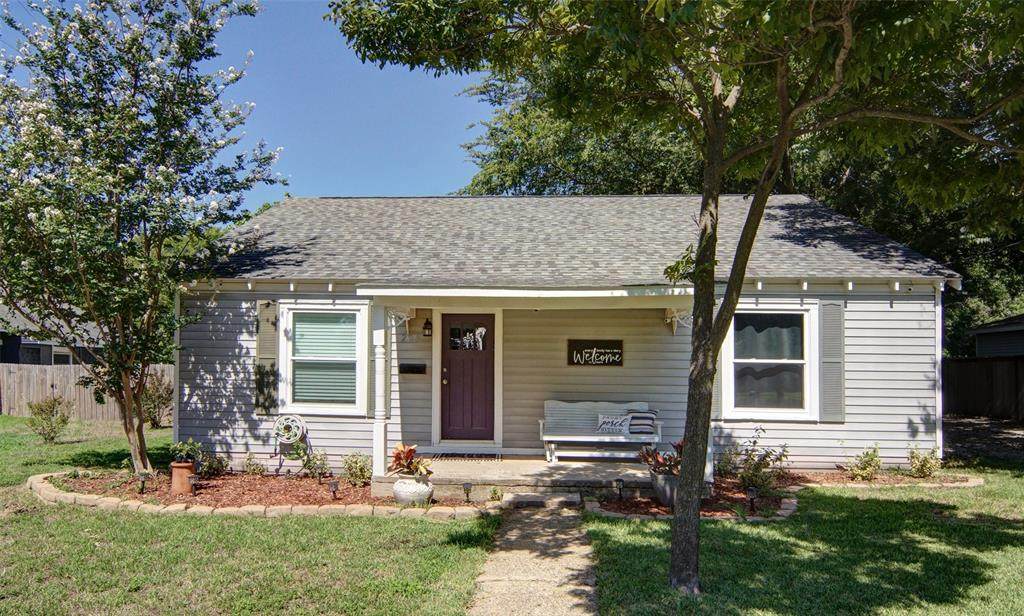 209 Central Avenue - Photo 1