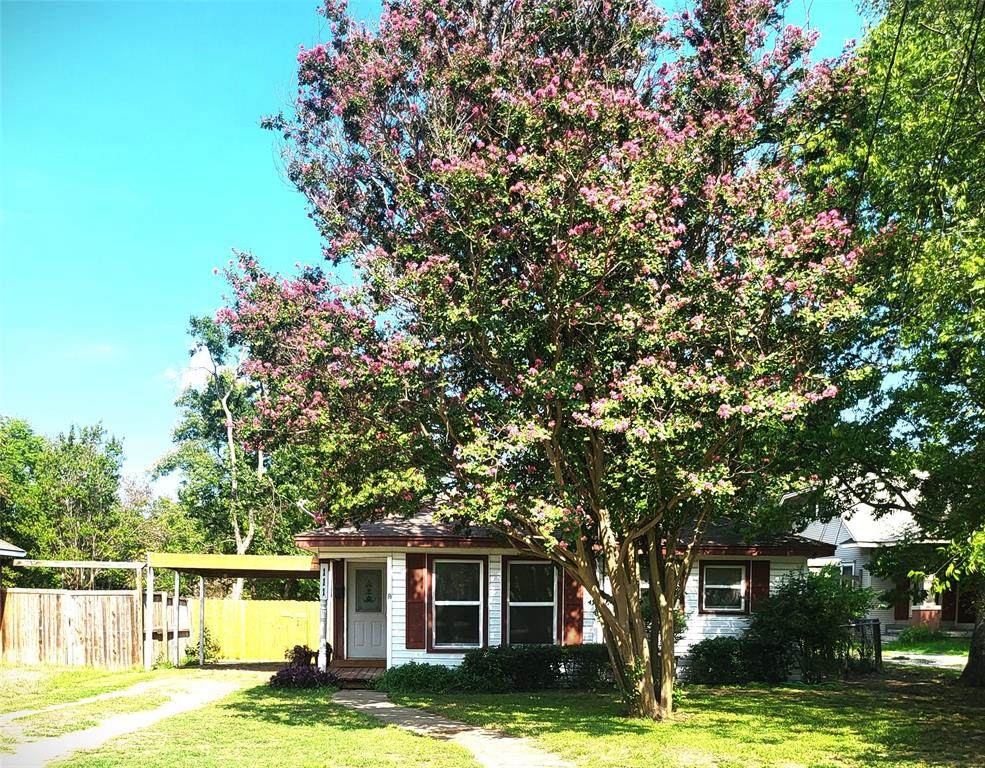 111 Walnut Street - Photo 1