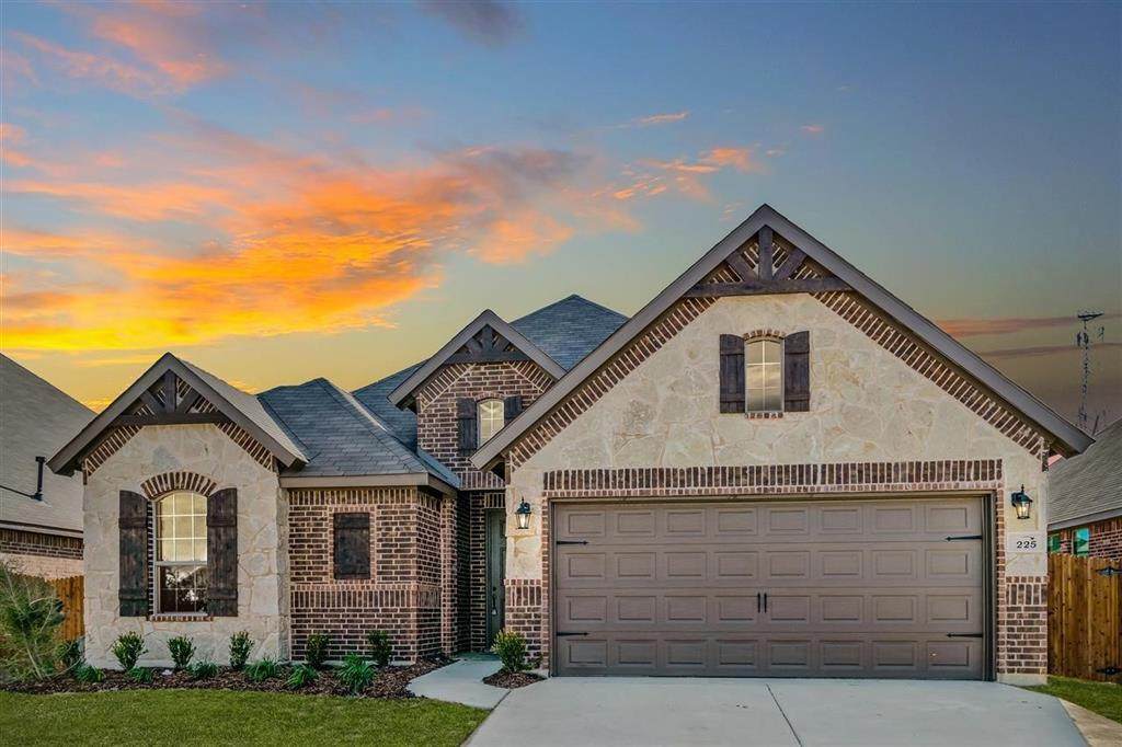 225 Cattlemans Trail - Photo 1