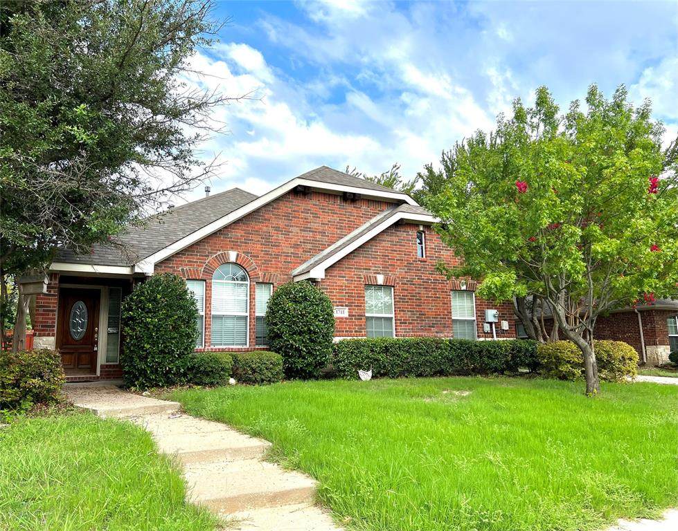 1711 Buckthorne Drive - Photo 1