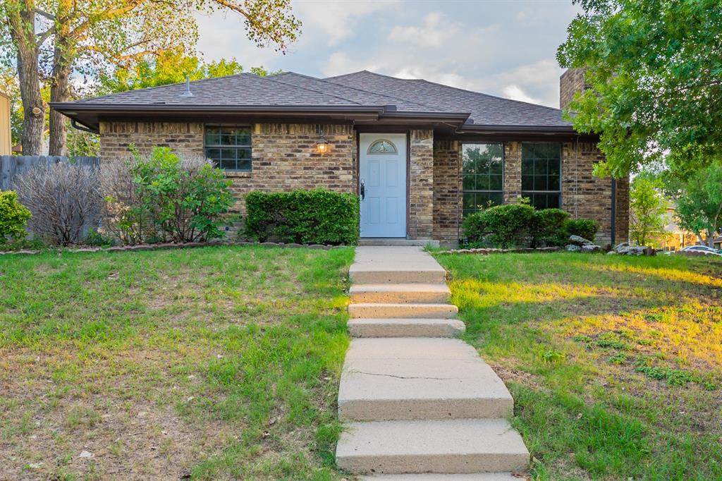 209 Graham Street - Photo 1