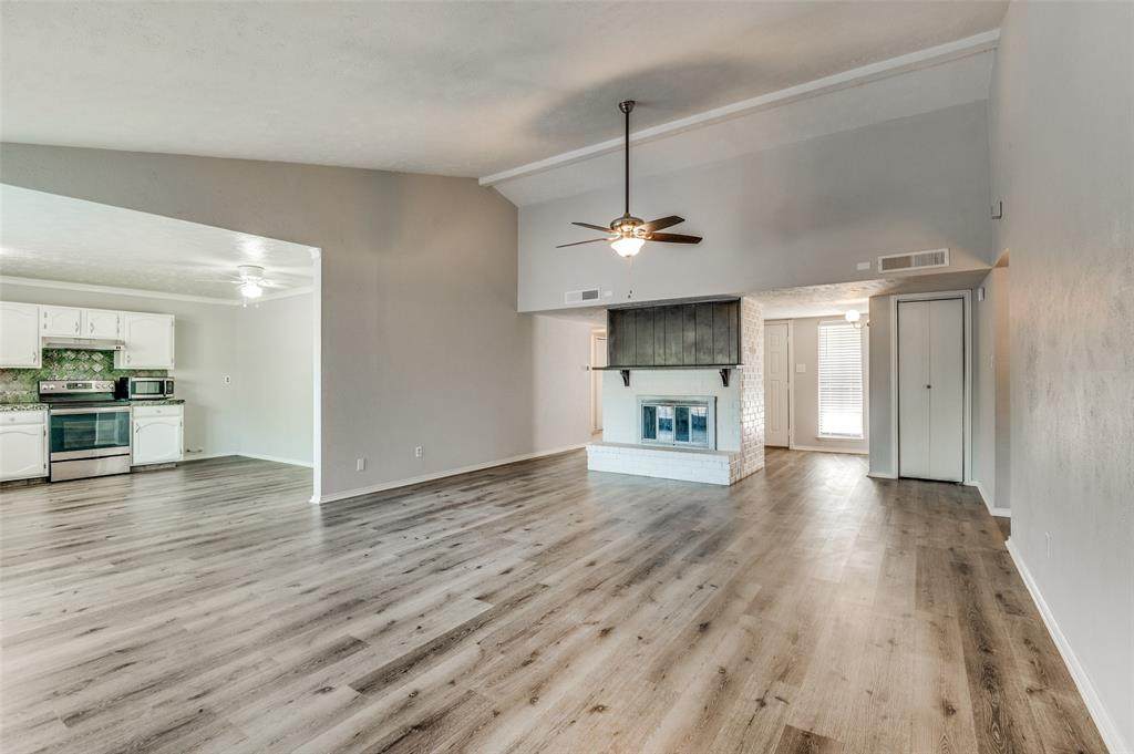 2524 Chinaberry Drive - Photo 1