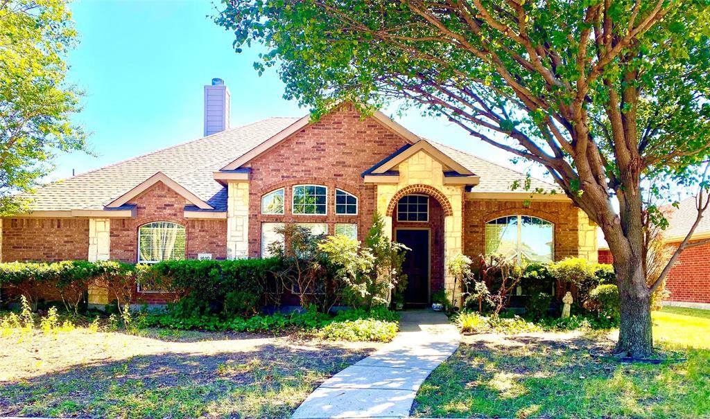 1610 Tanglewood Drive - Photo 1