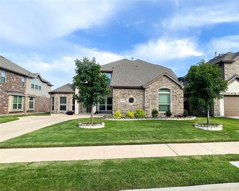 1207 Sterling Trace Drive - Photo 1