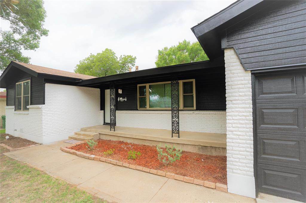 1117 Harrison Lane - Photo 1