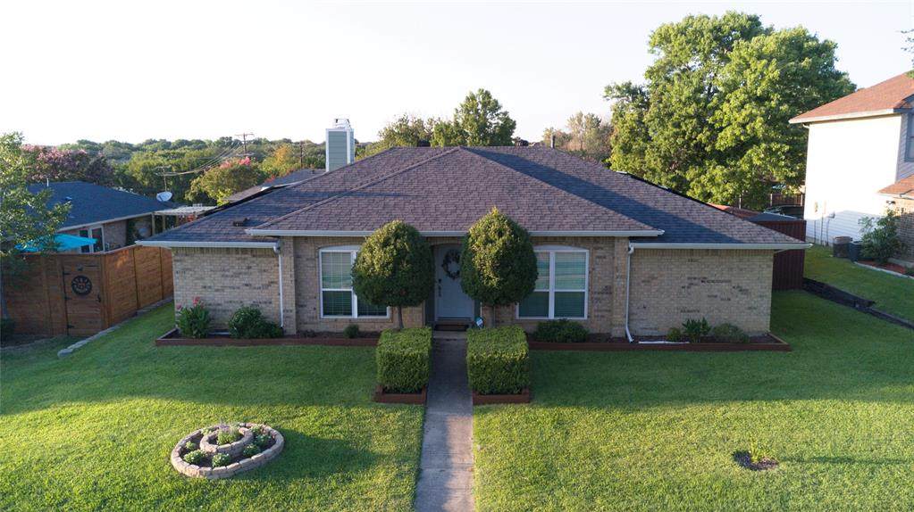 1220 Fox Hollow Drive - Photo 1