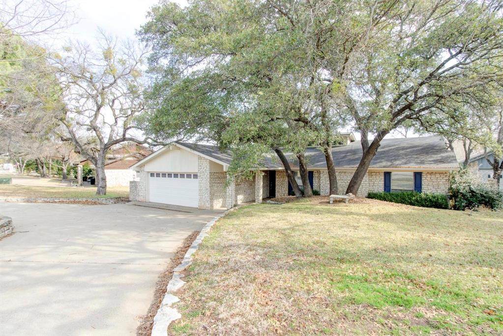 3911 Crescent Drive - Photo 1
