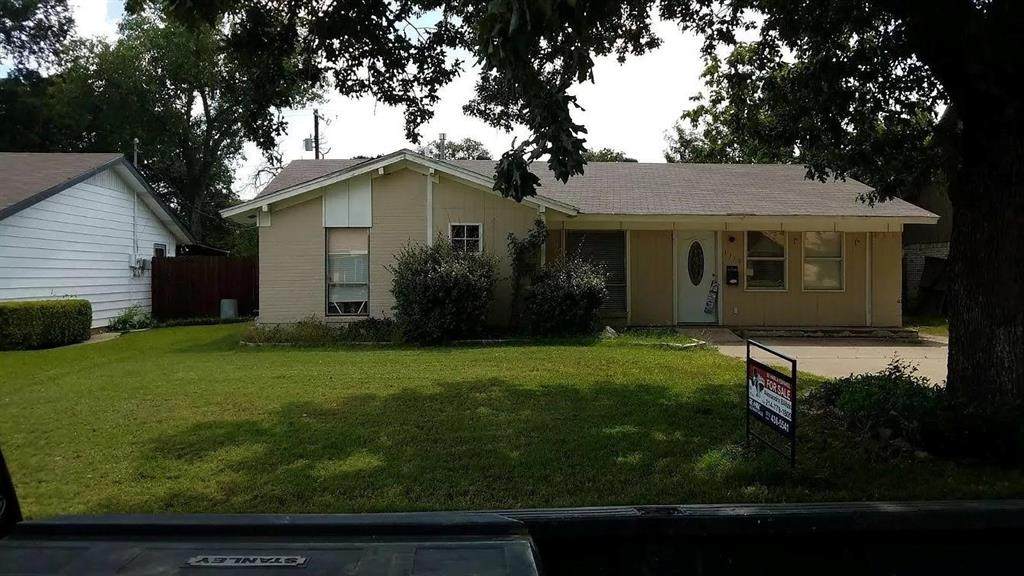 1119 Pebblebrook Drive - Photo 1