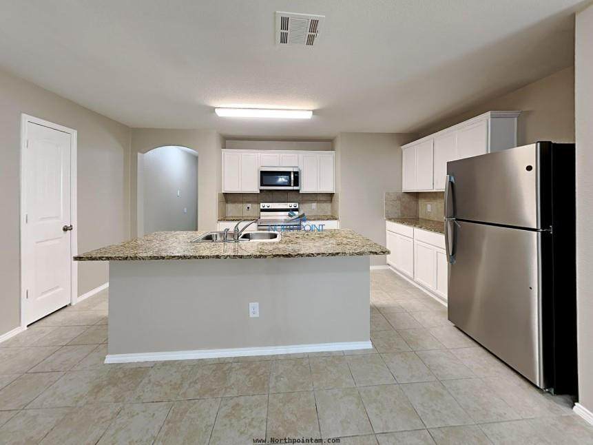 1430 Arabella Avenue - Photo 1