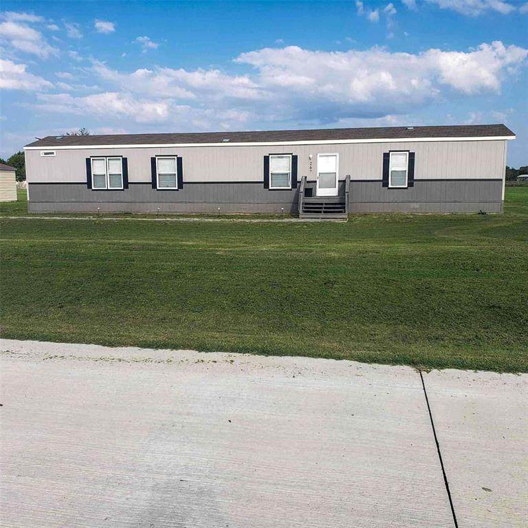 267 Mariposa Drive - Photo 1