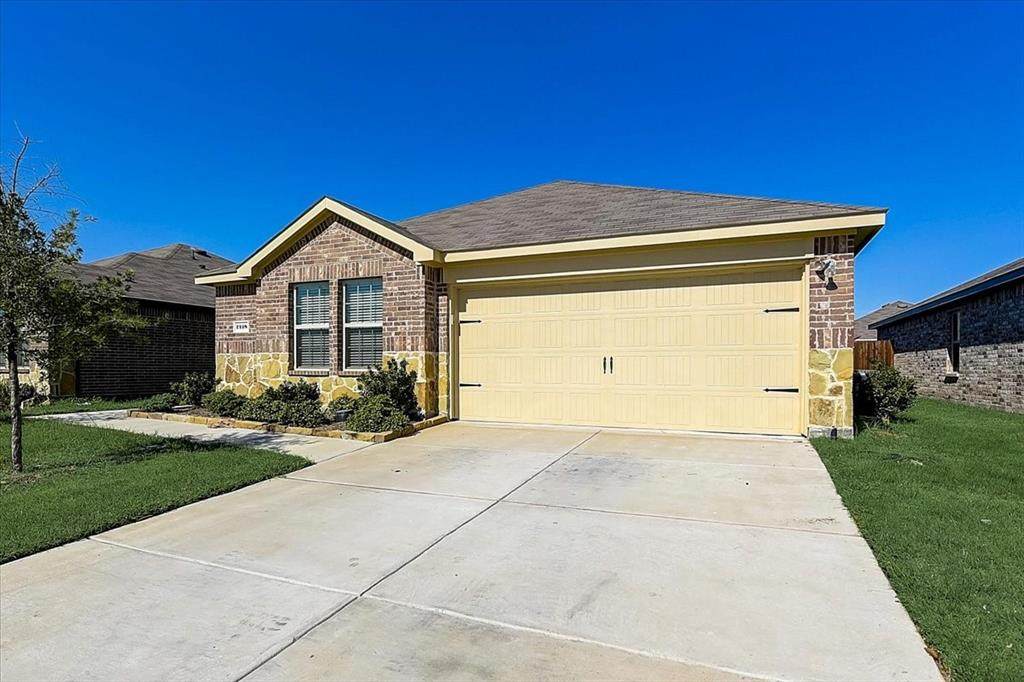 2418 Karnack Drive - Photo 1