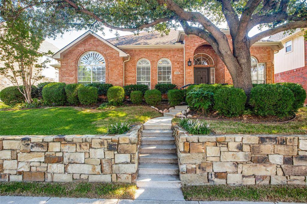 1326 Comanche Drive - Photo 1