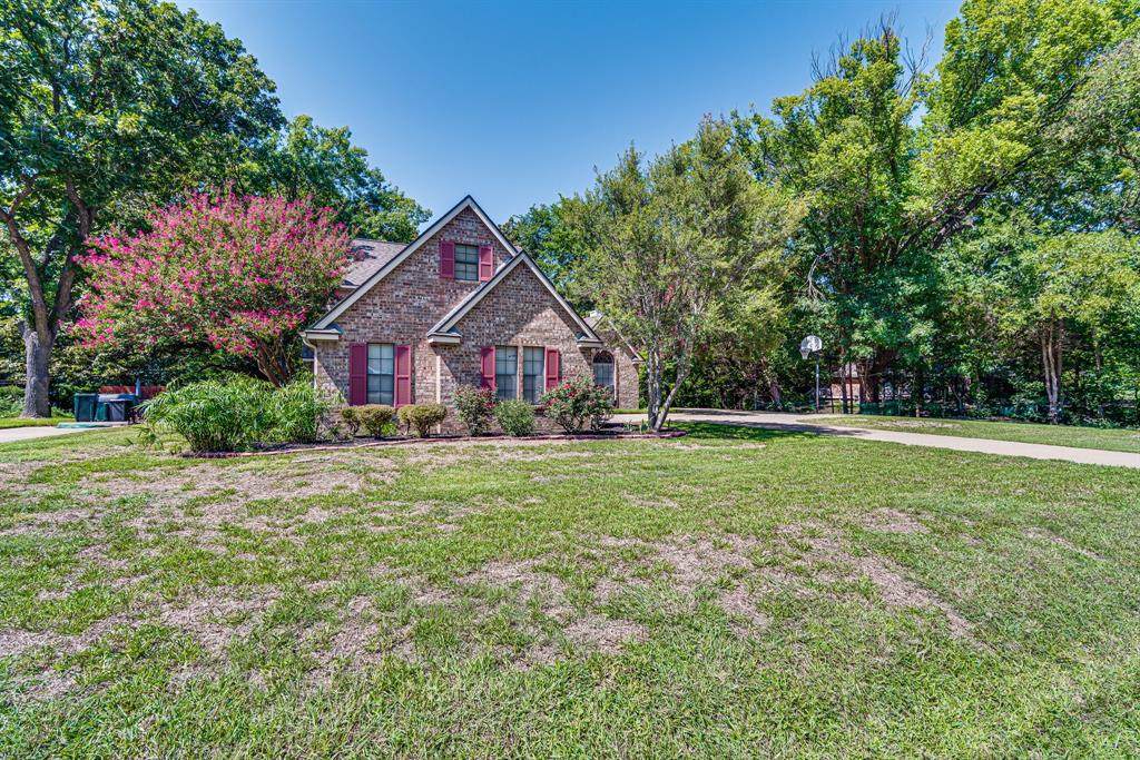 1747 Creek Bend - Photo 1