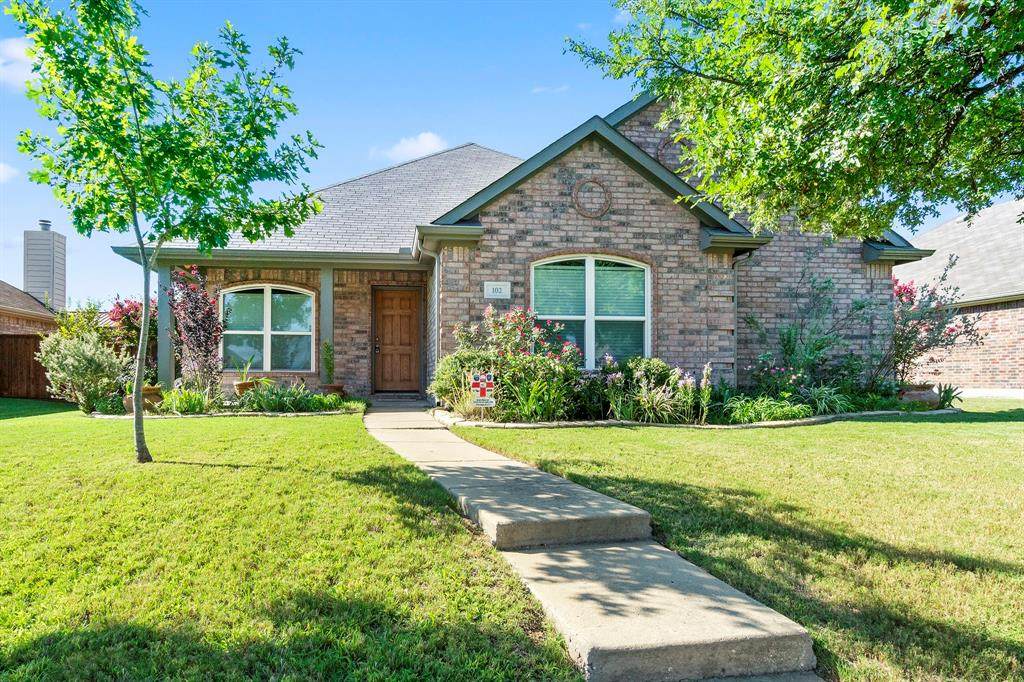 102 Shadybrook Drive - Photo 1