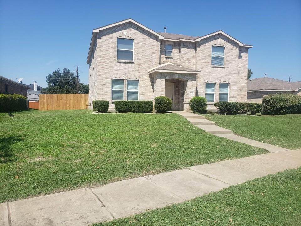 2169 Lone Pecan Drive - Photo 1