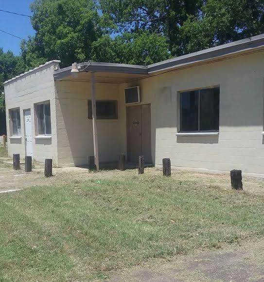 818 Sycamore Street - Photo 1