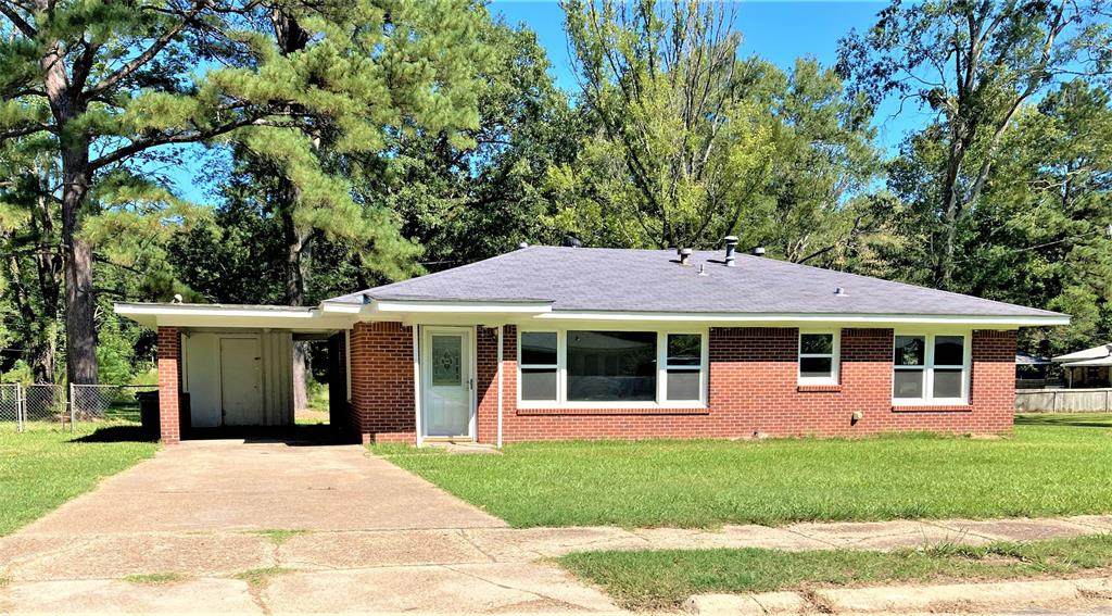 603 7th Street - Photo 1