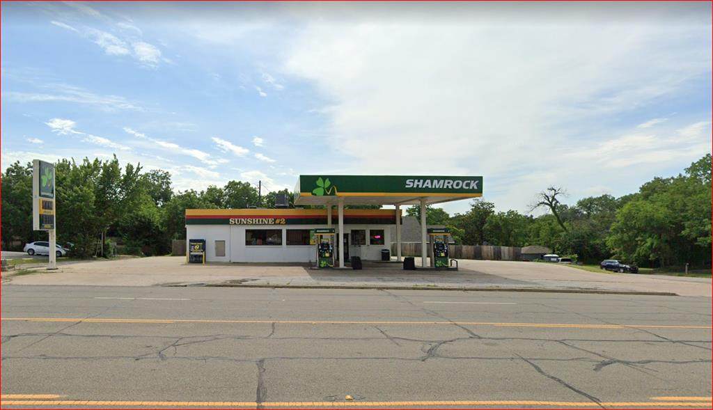 521 Austin Avenue - Photo 1