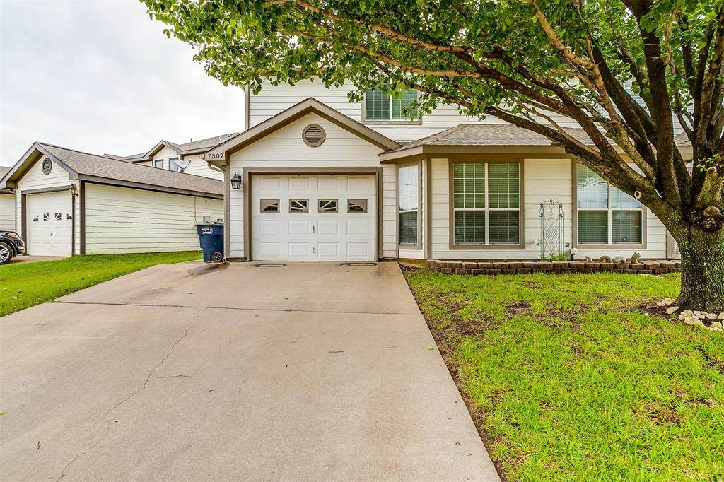 7502 Kings Trail - Photo 1