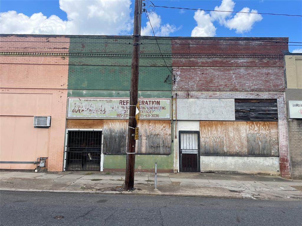1028 Texas Avenue - Photo 1