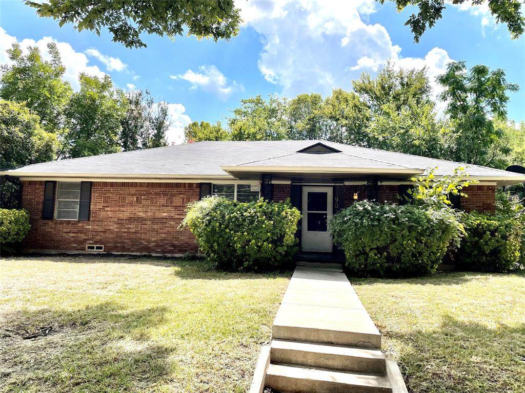 902 Sequoia Drive - Photo 1