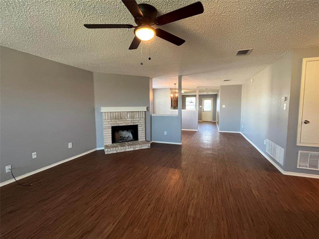 513 Merton Court - Photo 1