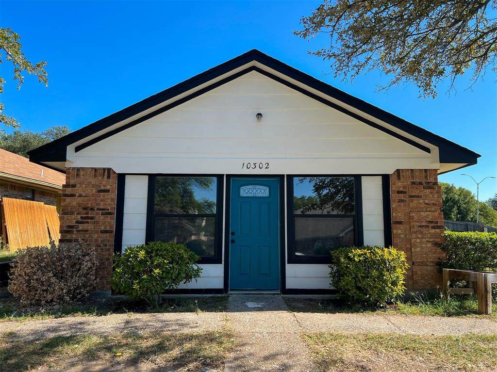 10302 Lone Pine Lane - Photo 1