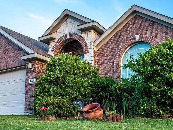 4905 Summer Oaks Lane - Photo 1