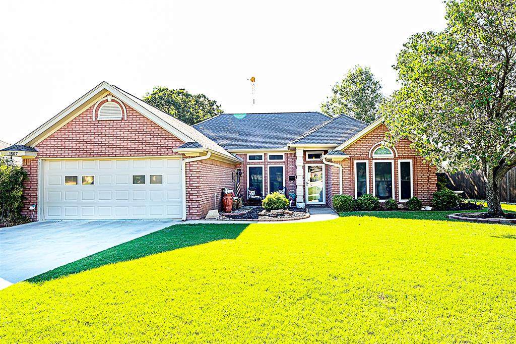 1507 Park Drive - Photo 1
