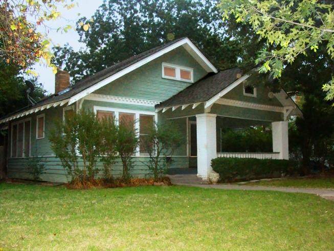 218 Windomere Avenue - Photo 1