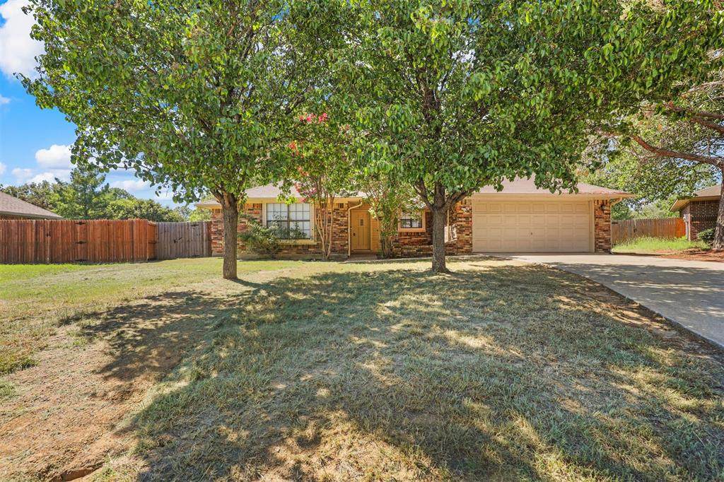 705 Allise Circle - Photo 1