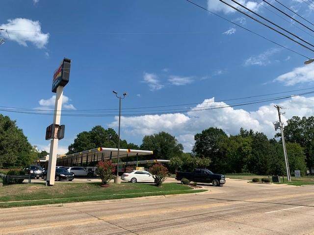 6625 Line Avenue - Photo 1