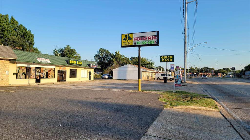 1444 Airline Drive - Photo 1