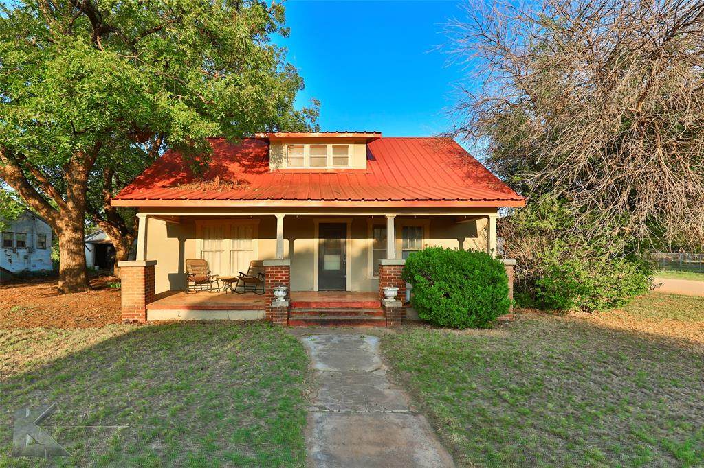 800 Adams - Photo 1