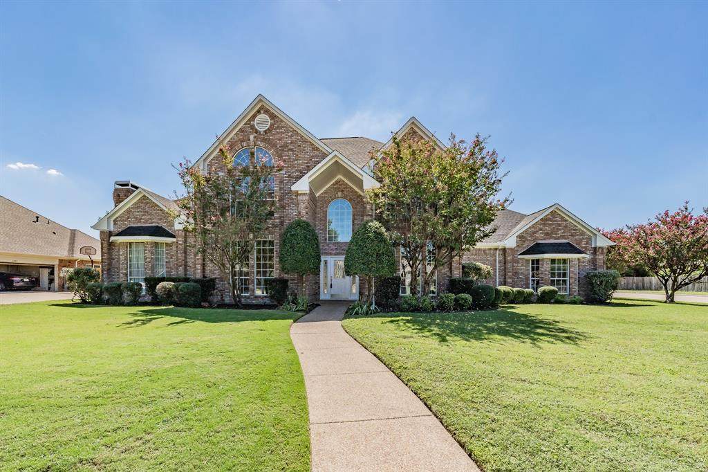 2401 Spruce Court - Photo 1