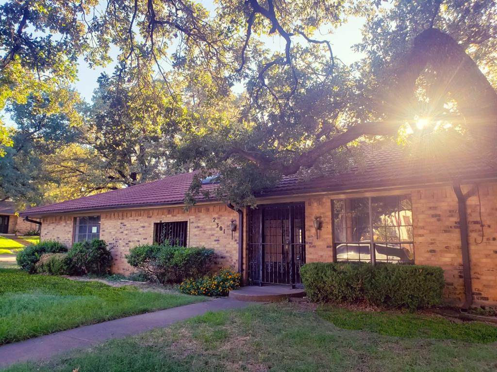 2301 Hurstview Drive - Photo 1
