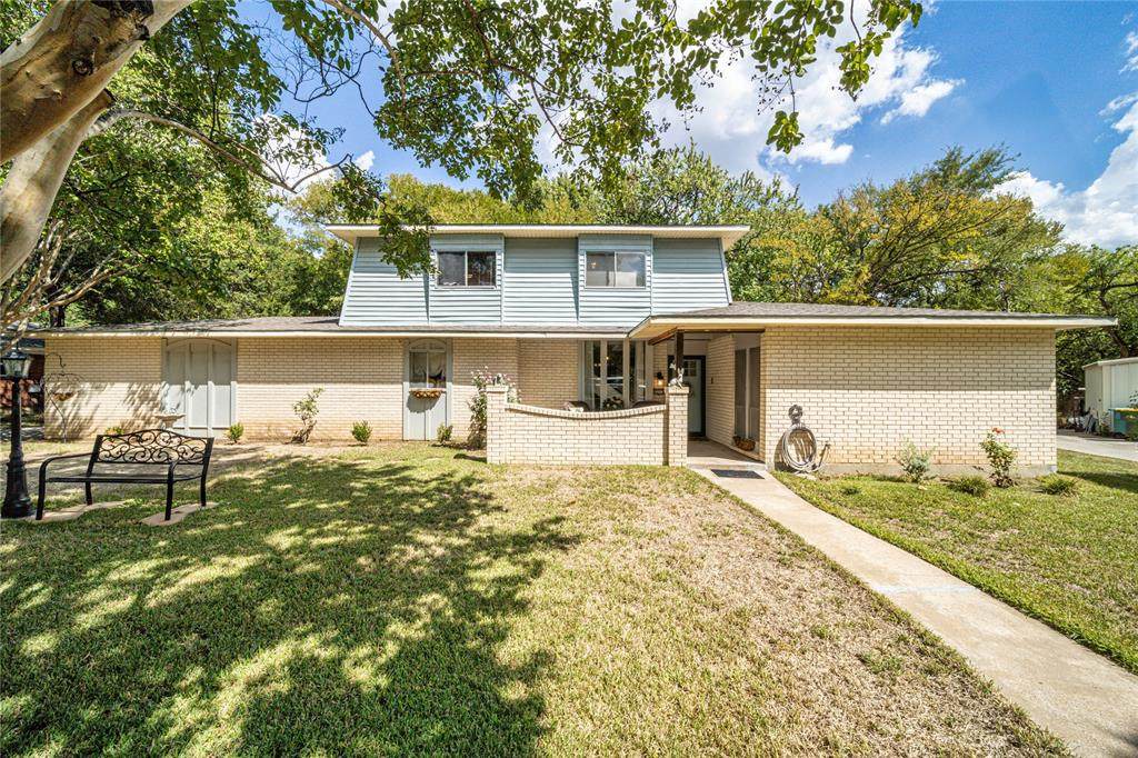 2213 Ridgewood Drive - Photo 1