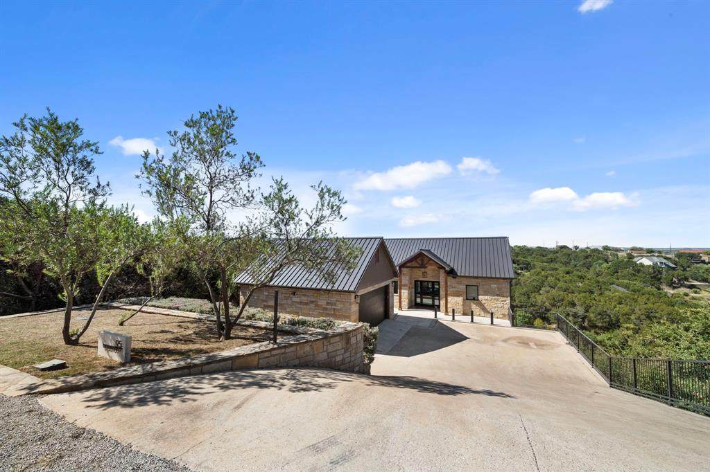 95 Broadmoor Court - Photo 1