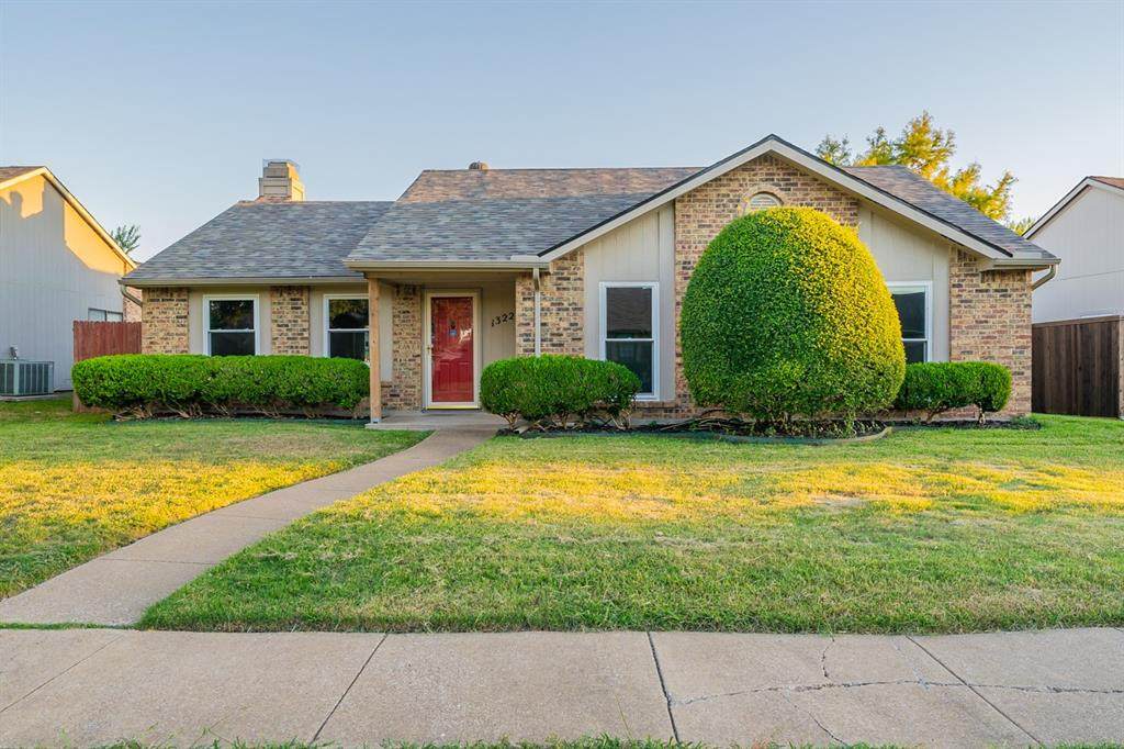 1322 Crestview Drive - Photo 1