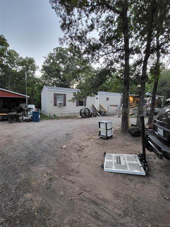 208 Yellow Rose Trail - Photo 1