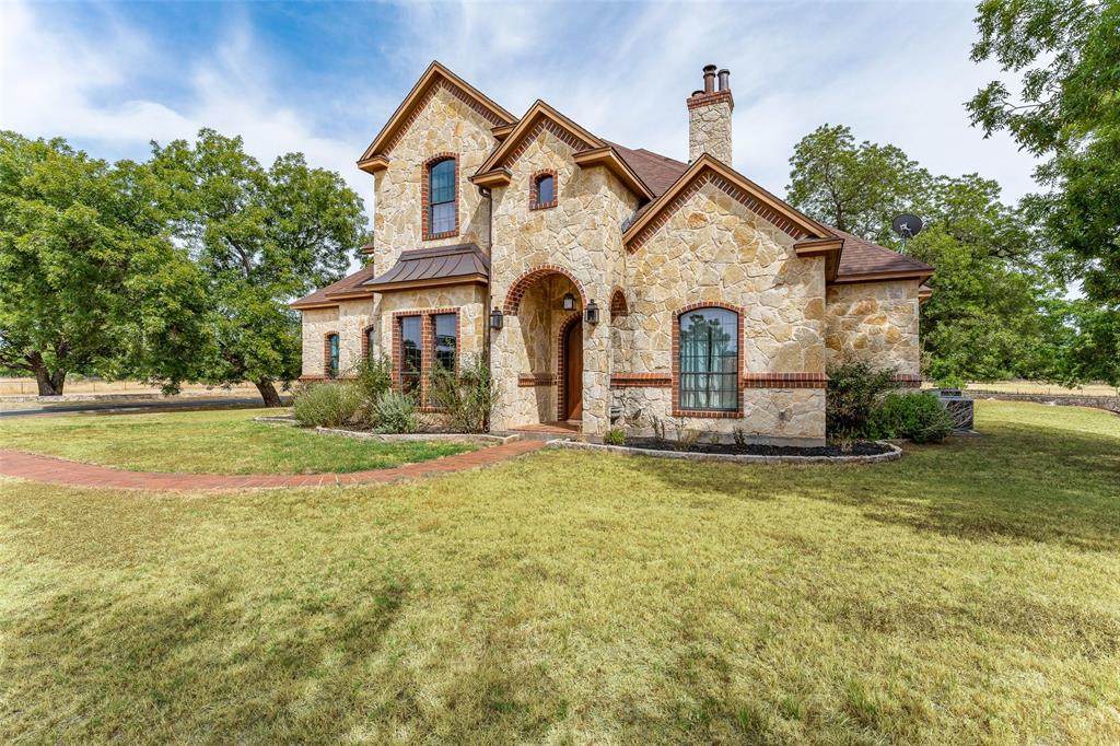 830 Daniel Road - Photo 1