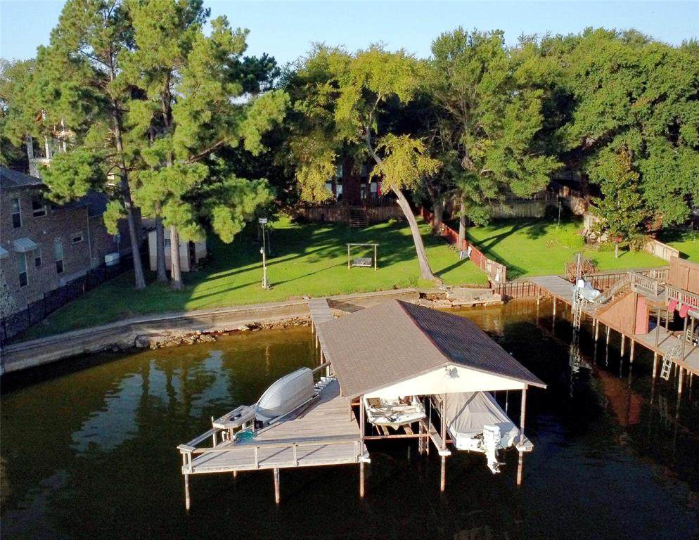 162 Surls Drive - Photo 1