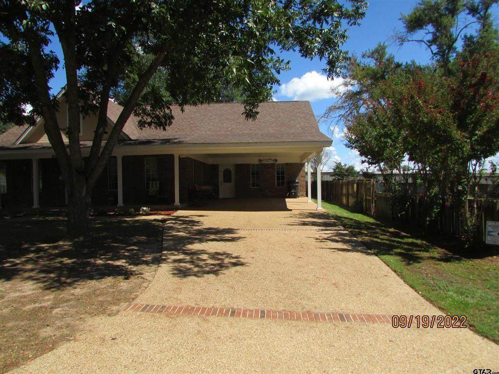 806 Weldon - Photo 1