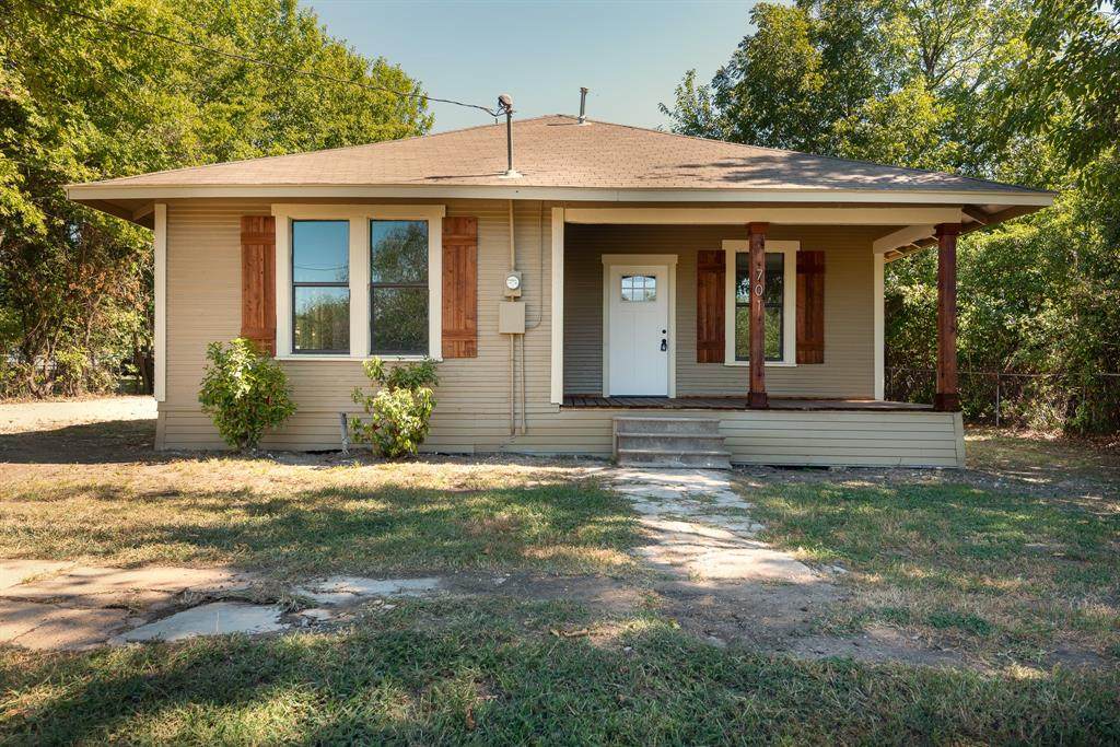 701 Dallas Street - Photo 1