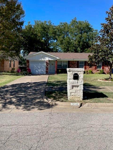 714 Phillips Drive - Photo 1