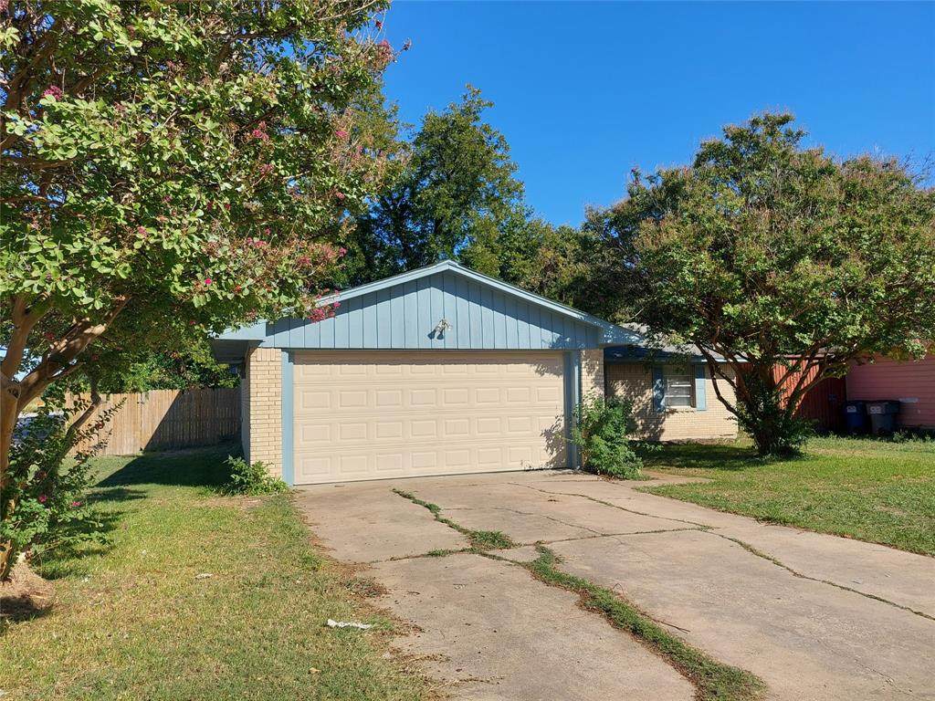 1234 River Oaks Circle - Photo 1